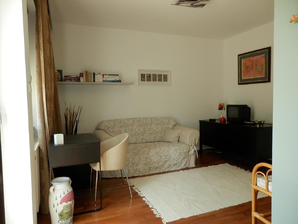 Csiki Apartman Budaörs Quarto foto